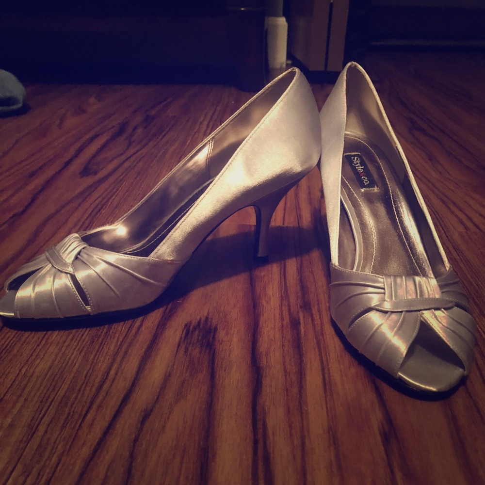 Silver formal 2” heel